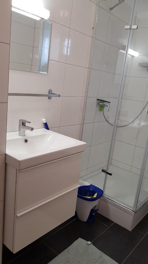 Outletcity Ferienwohnung Apartment 2 Metzingen  Eksteriør bilde