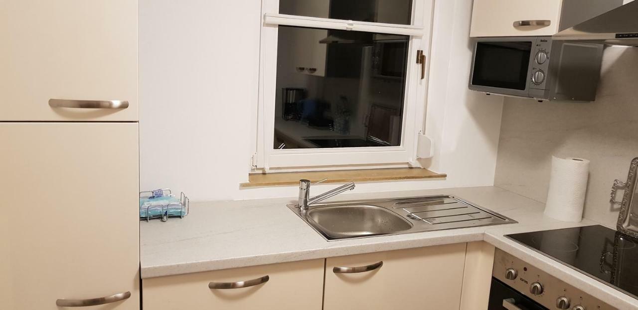 Outletcity Ferienwohnung Apartment 2 Metzingen  Eksteriør bilde