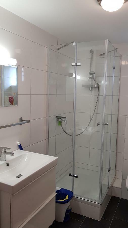 Outletcity Ferienwohnung Apartment 2 Metzingen  Eksteriør bilde