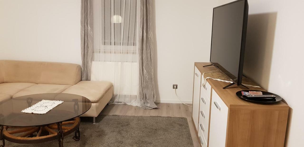 Outletcity Ferienwohnung Apartment 2 Metzingen  Eksteriør bilde
