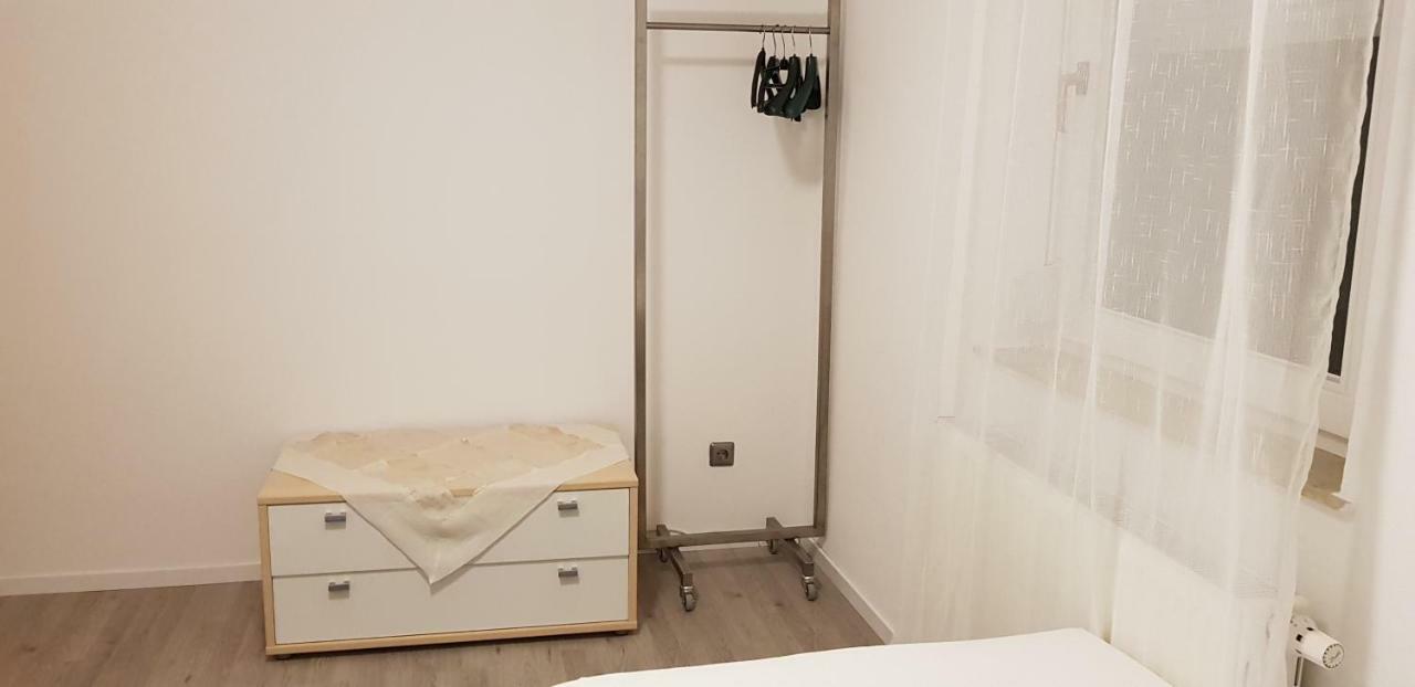 Outletcity Ferienwohnung Apartment 2 Metzingen  Eksteriør bilde